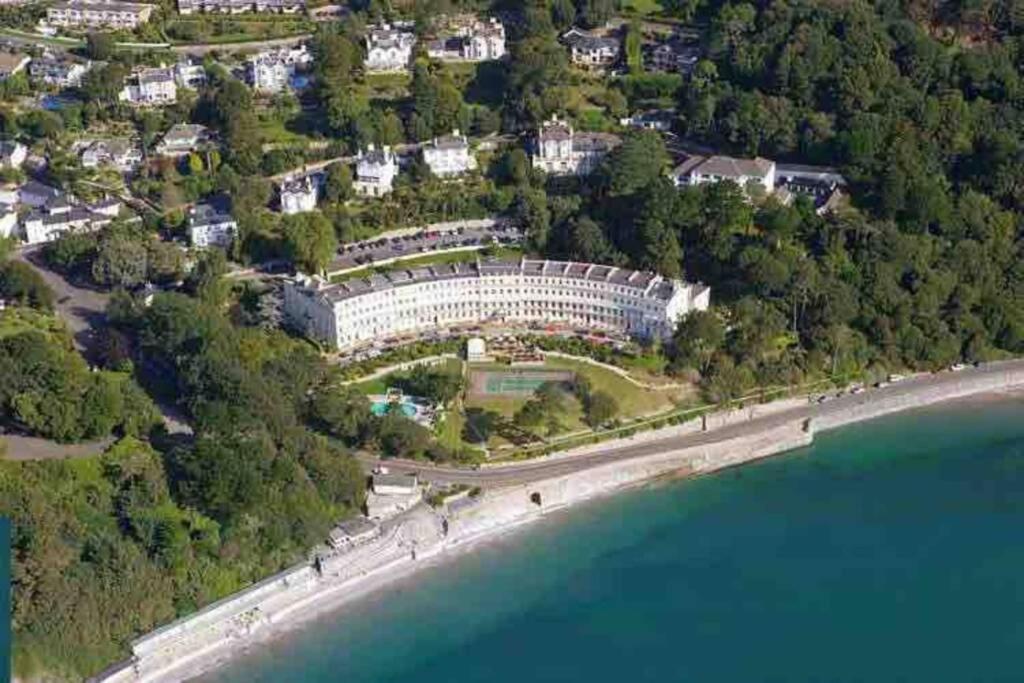 **Sunny And Bright, Thatchers Rock One Bed Beach Front Apartment*** 托基 外观 照片