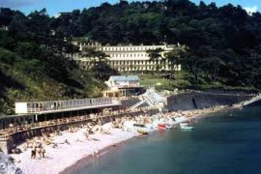 **Sunny And Bright, Thatchers Rock One Bed Beach Front Apartment*** 托基 外观 照片